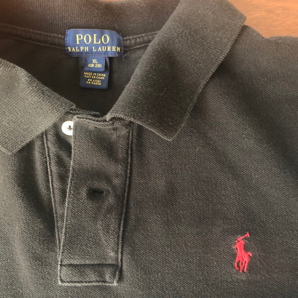 (1) Gap polo shirt  (1) Ralph Lauren polo shirt - Picture 2 of 7